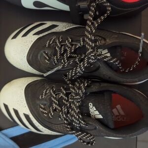 Adidas cleats boys us 2 GUC